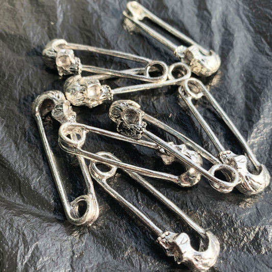 Skull Safety Pin